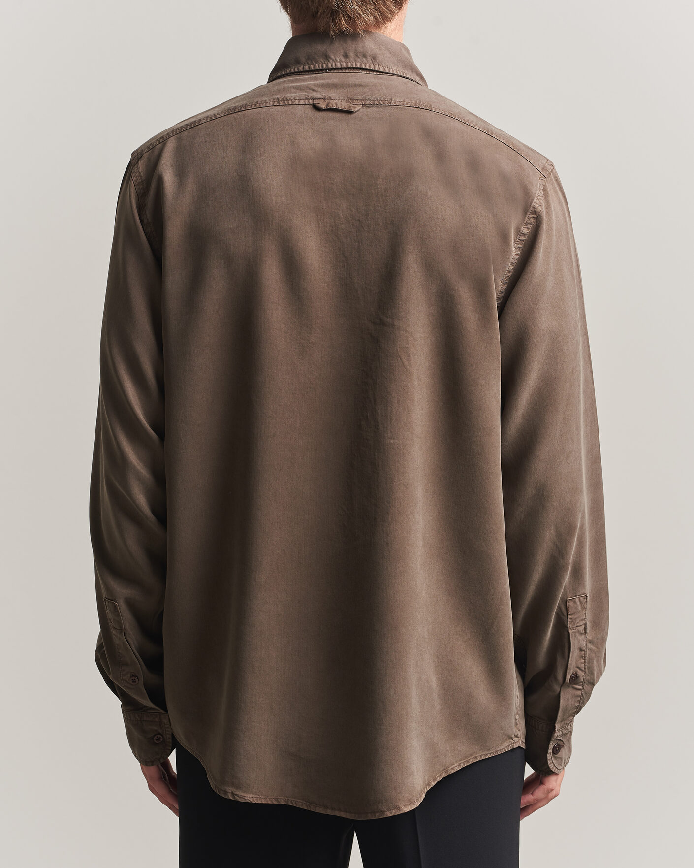Hombres | Camisas | Filippa K | Zack Lyocell Shirt Ebony Brown