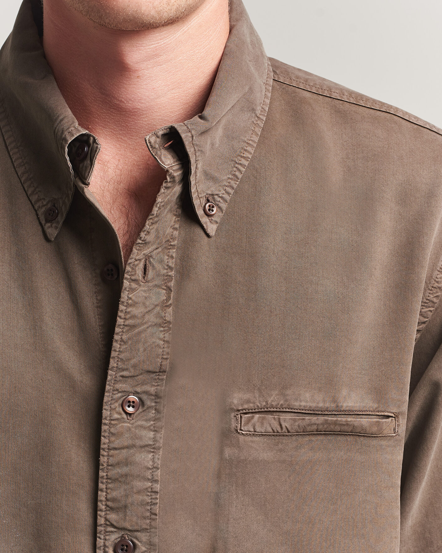 Hombres | Camisas | Filippa K | Zack Lyocell Shirt Ebony Brown