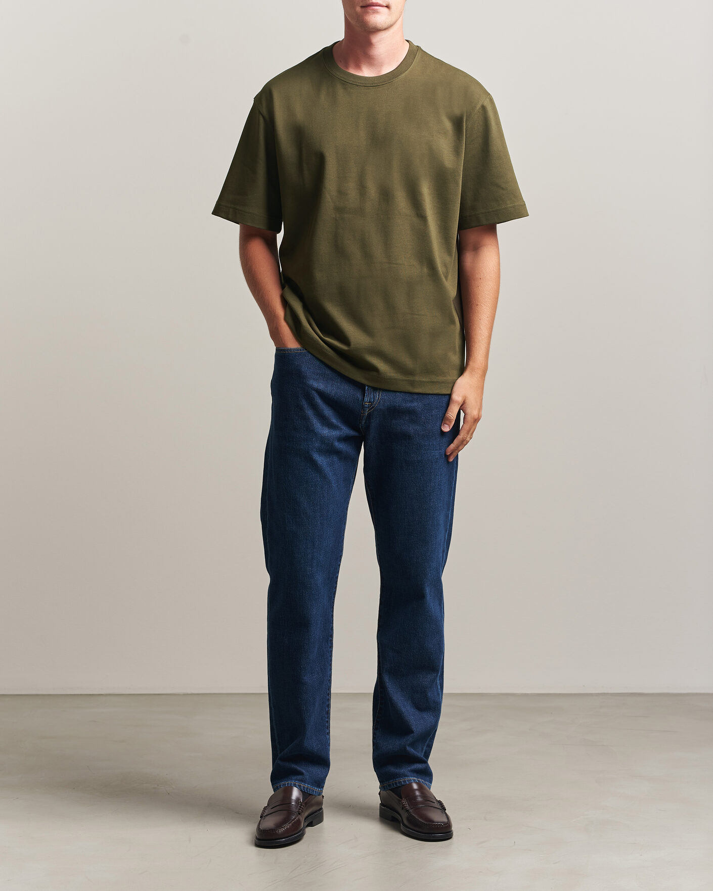 Hombres | Camisetas | Filippa K | Heavy Cotton Crew Neck T-Shirt Dark Moss Green