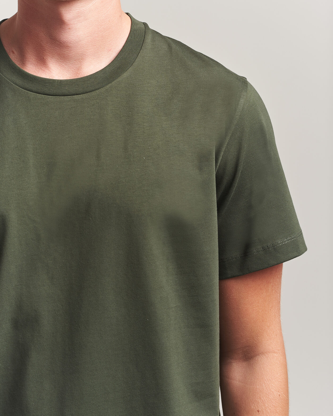 Hombres | Camisetas | Filippa K | Filip Crew Neck T-Shirt Night Green