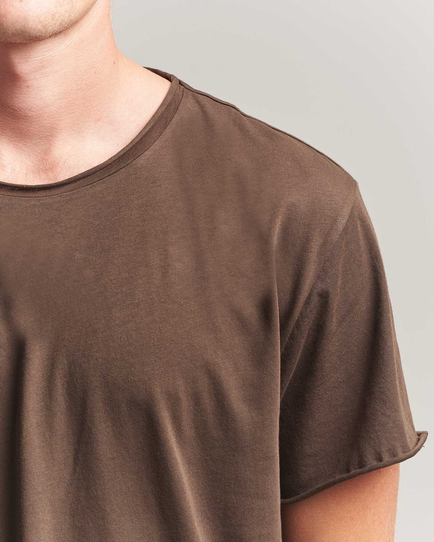 Hombres | Camisetas | Filippa K | Roll Neck Crew Neck T-Shirt Golden Brown