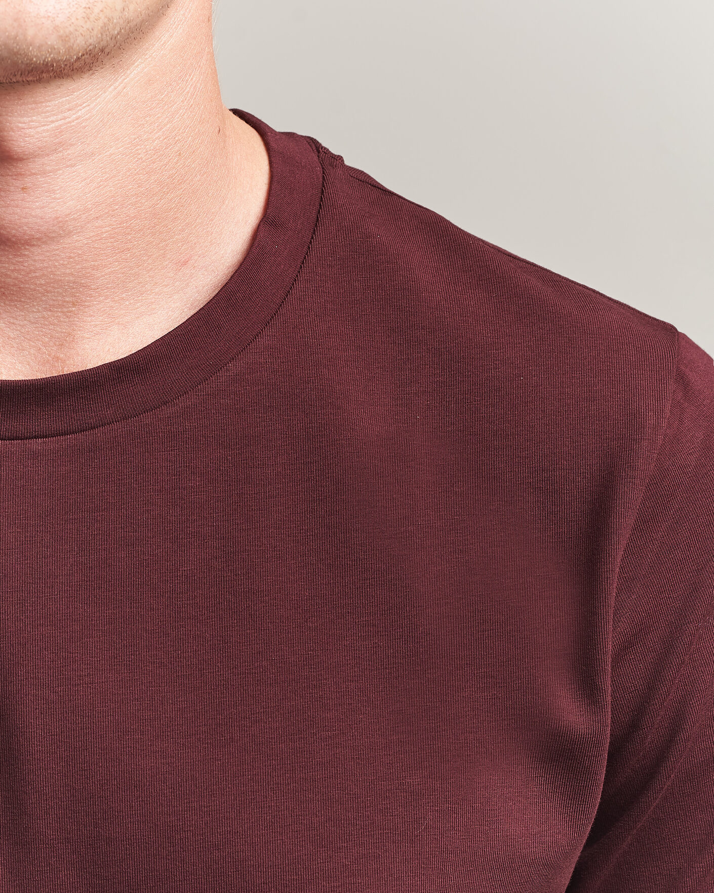 Hombres | Camisetas | Filippa K | Soft Lycra T-Shirt Dark Burgundy