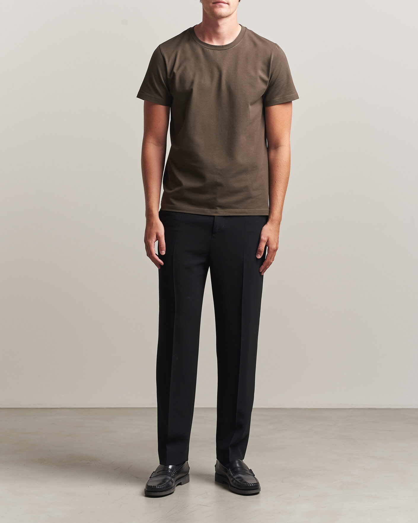 Hombres | Camisetas | Filippa K | Soft Lycra T-Shirt Ebony Brown