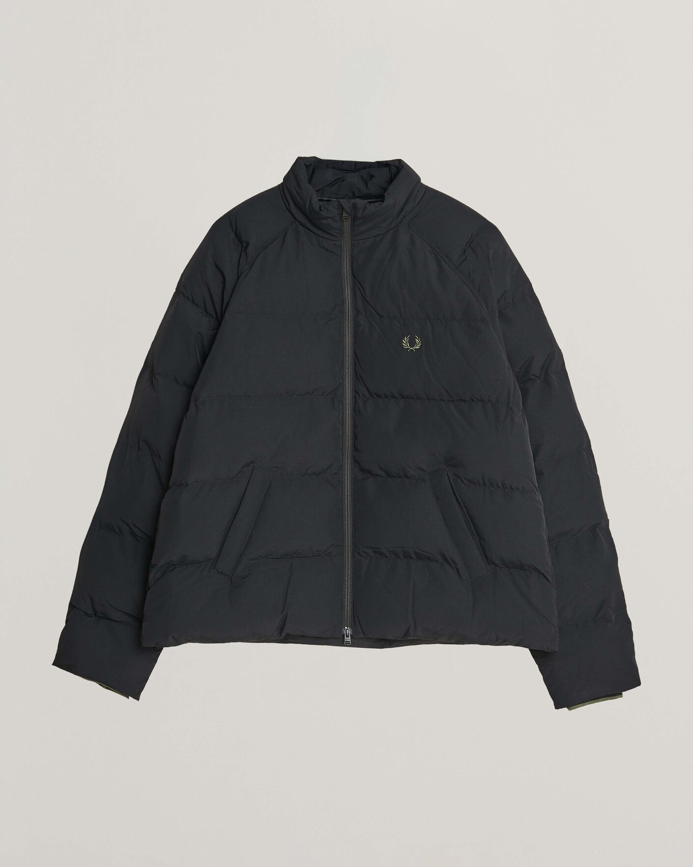 Hombres | Abrigos y chaquetas | Fred Perry | Raglan Sleeve Padded Jacket Black
