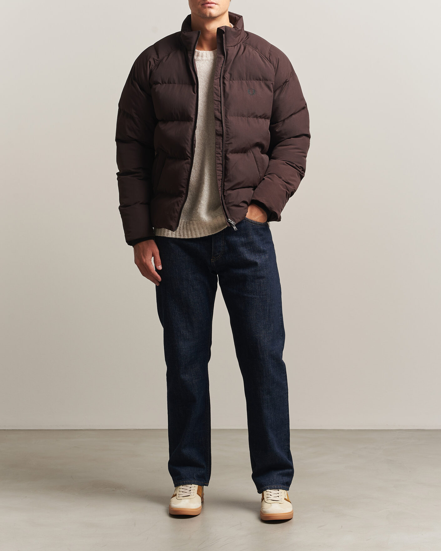 Hombres | Abrigos y chaquetas | Fred Perry | Raglan Sleeve Padded Jacket Rich Brown