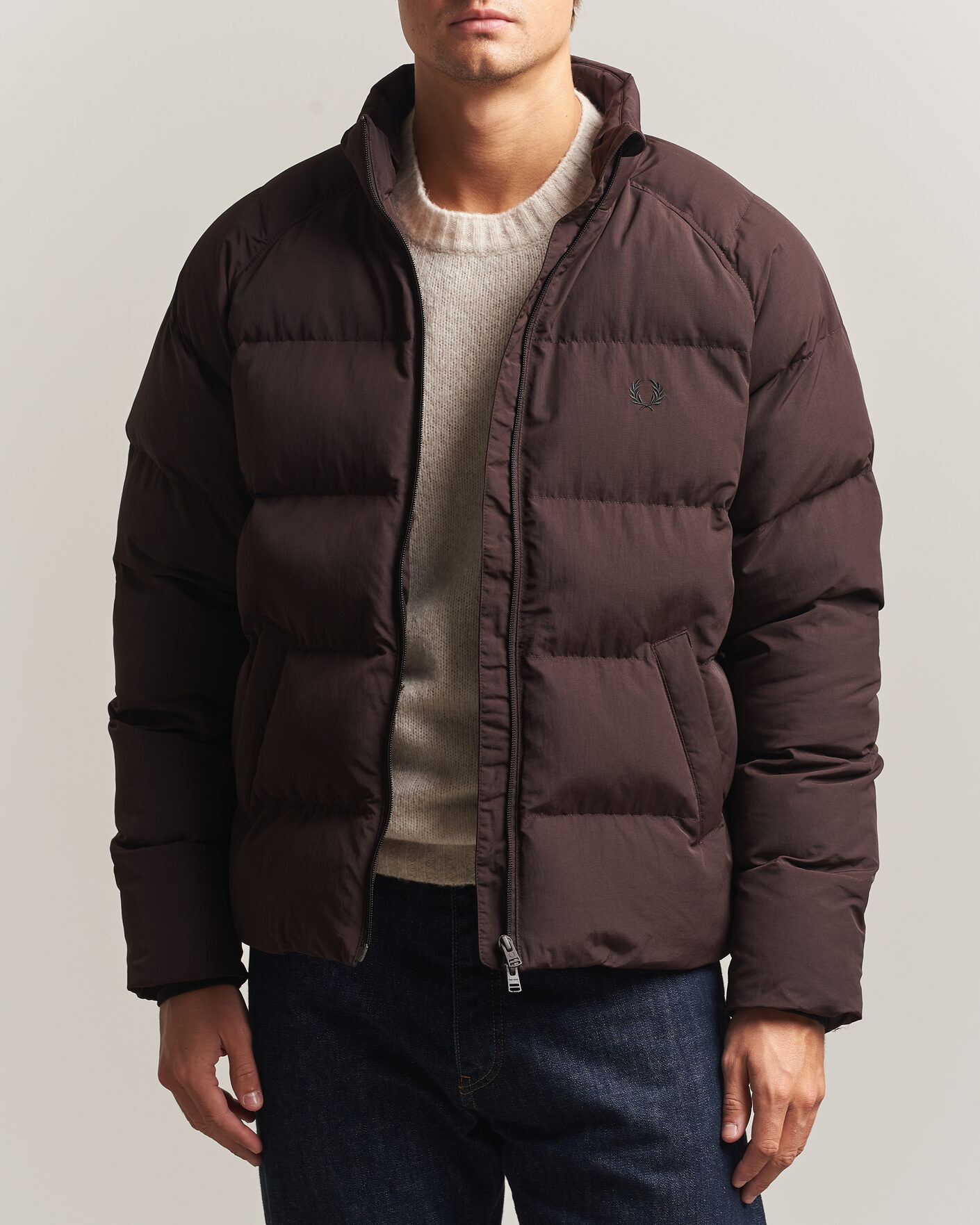 Hombres | Abrigos y chaquetas | Fred Perry | Raglan Sleeve Padded Jacket Rich Brown