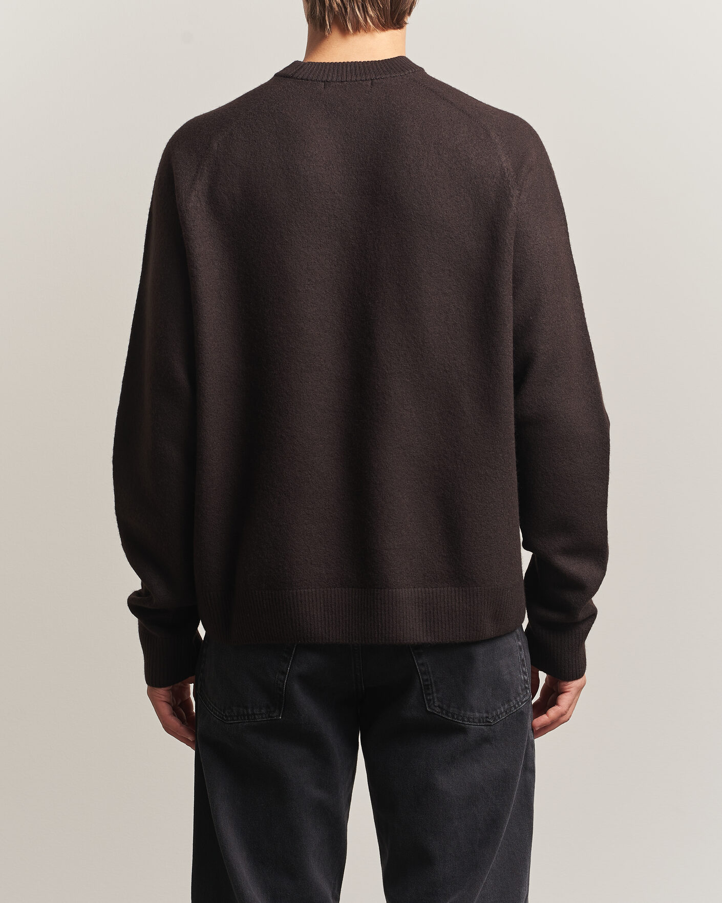 Hombres | Jerséis y prendas de punto | Fred Perry | Wool Saddle Sleeve Crew Neck Rich Brown