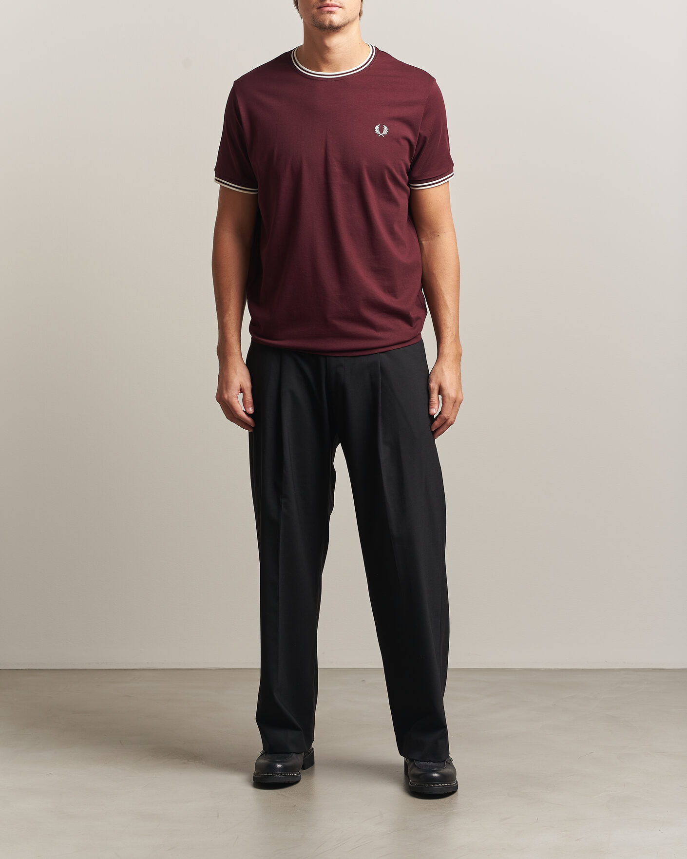 Hombres | Camisetas | Fred Perry | Twin Tipped T-Shirt Oxblood