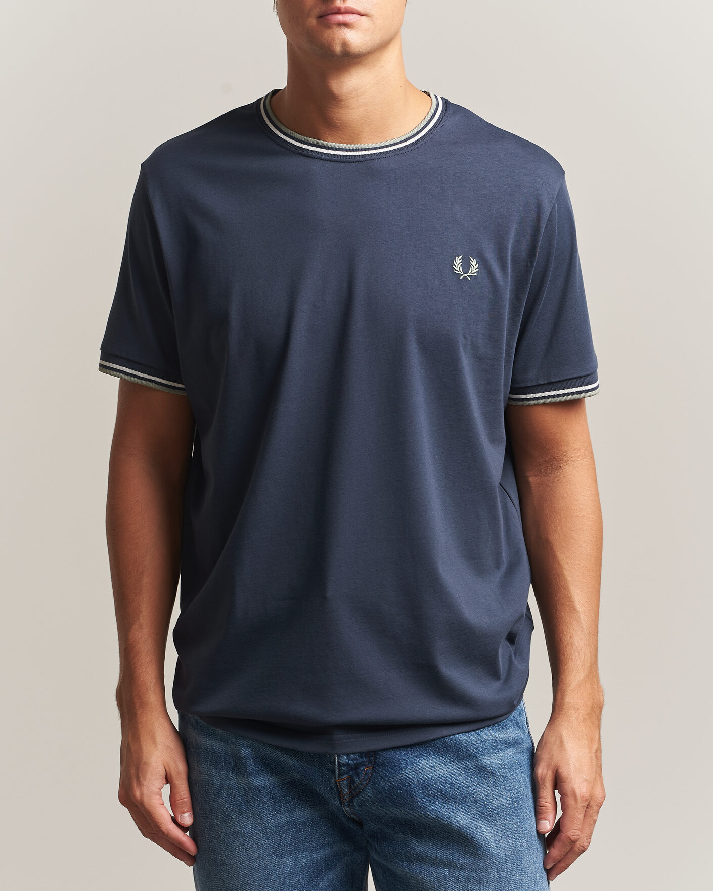 Hombres | Camisetas | Fred Perry | Twin Tipped T-Shirt Dark Airforce