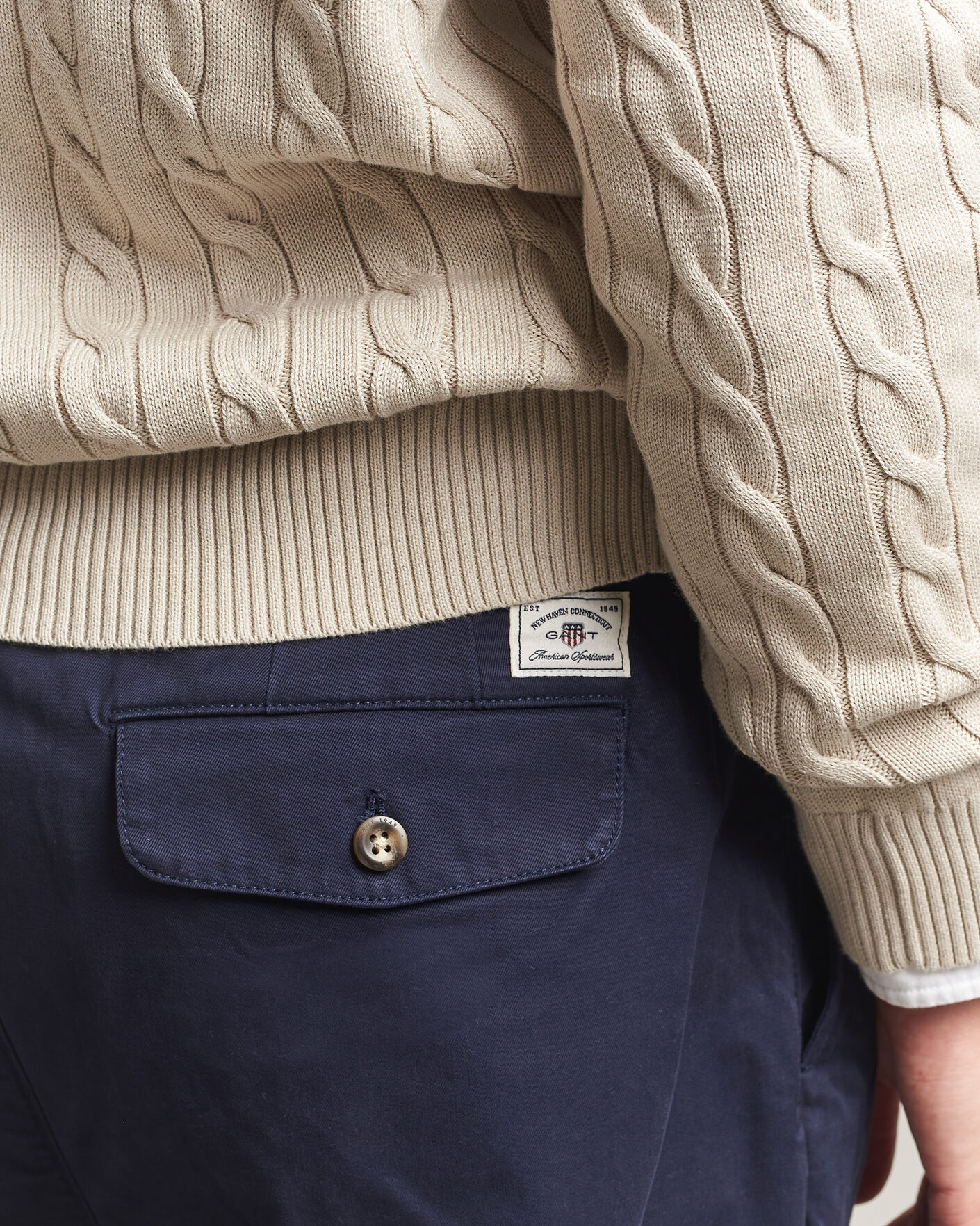 Hombres | Pantalones | Gant | Relaxed Fit Pleated Cotton Twill Pants Evening Blue