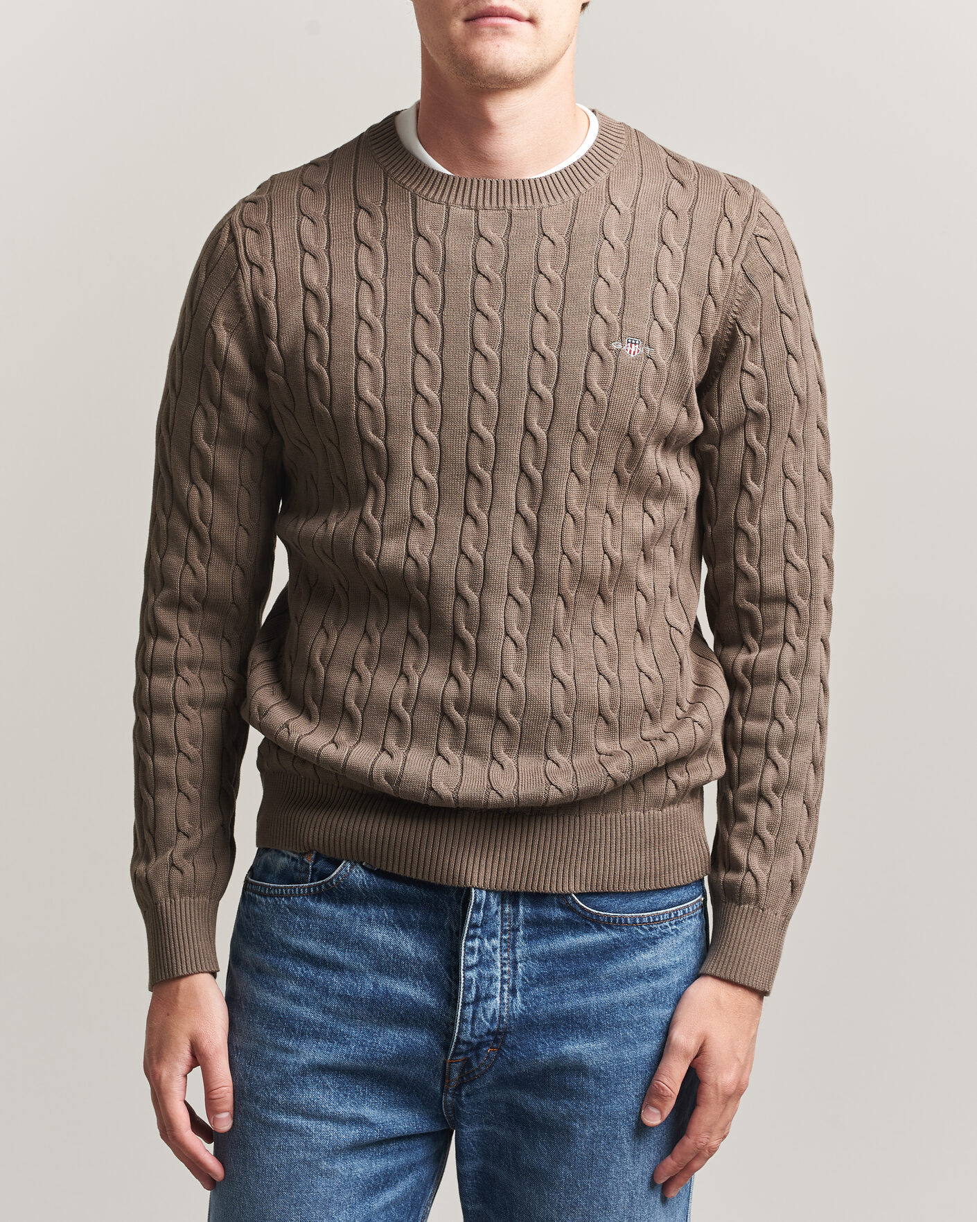 Hombres | Jerséis y prendas de punto | Gant | Cotton Cable Crew Neck Faded Taupe
