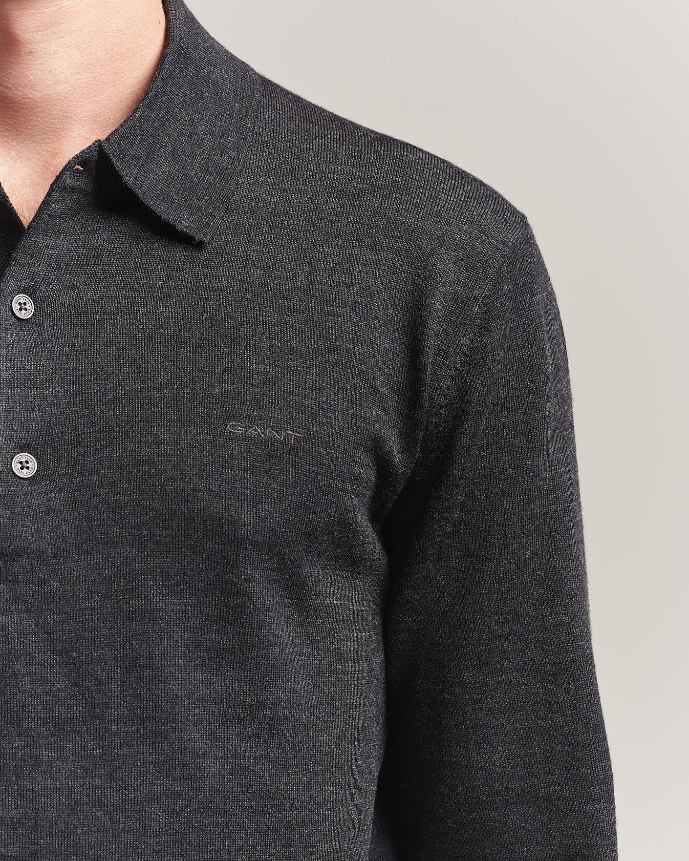 Hombres | Jerséis y prendas de punto | Gant | Extrafine Merino Knitted Polo Dark Charcoal Melange