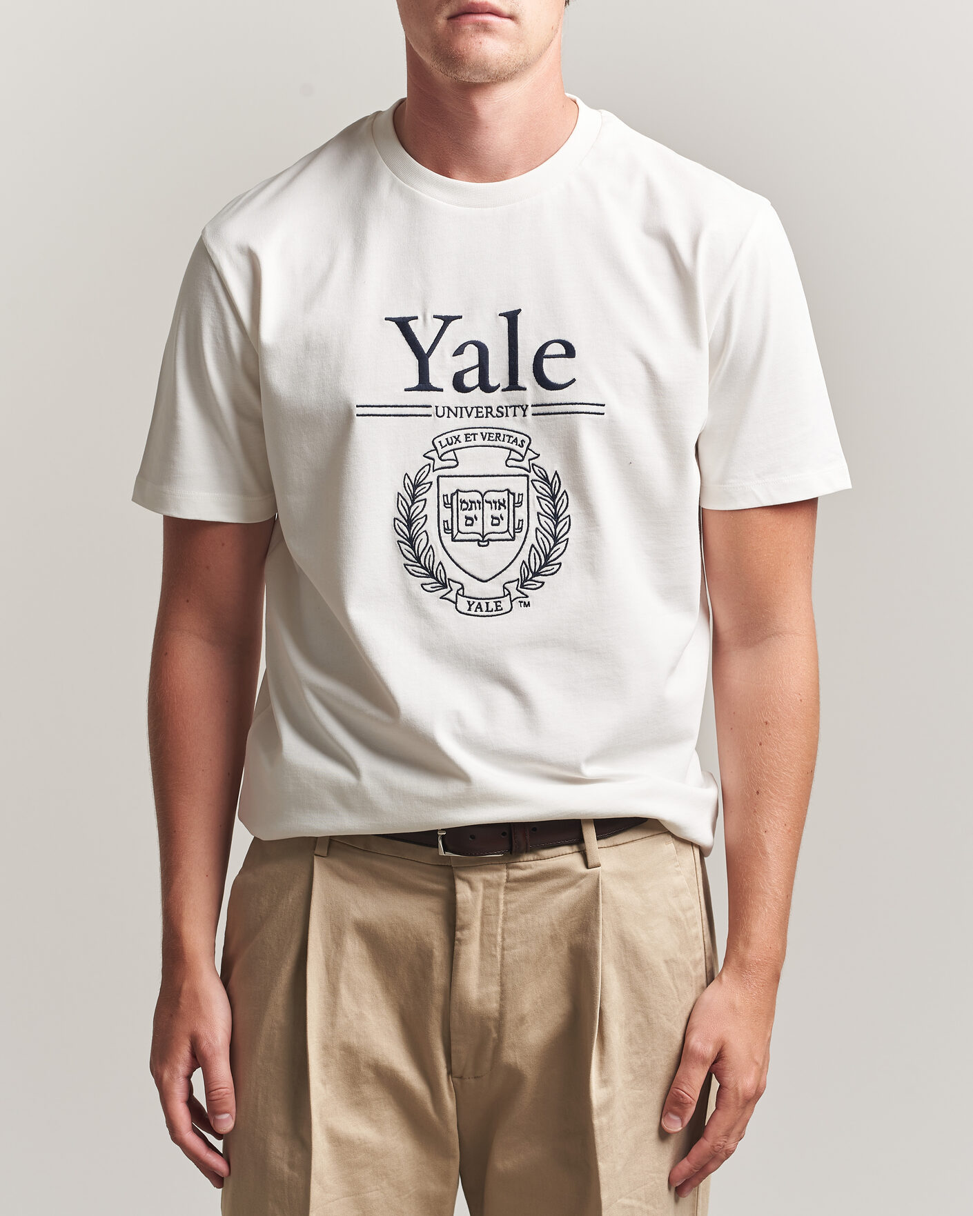 Hombres | Camisetas | Gant | YALE Crew Neck T-Shirt Eggshell