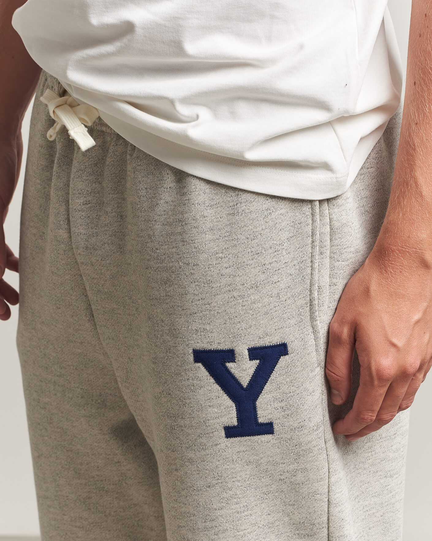 Hombres | Pantalones | Gant | YALE Sweatpants Grey Melange