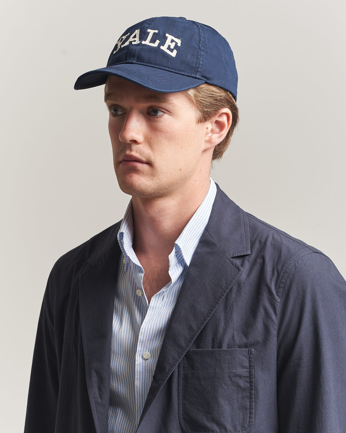 Hombres | Sombreros y gorras | Gant | YALE Heavy Washed Cotton Twill Cap Marine