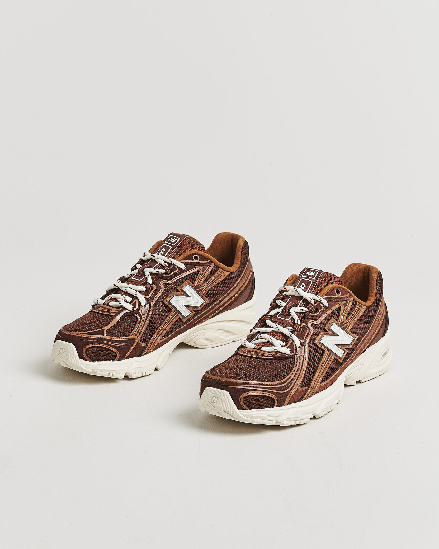 Hombres | Zapatillas | New Balance | 740 Sneakers Pumpernickel
