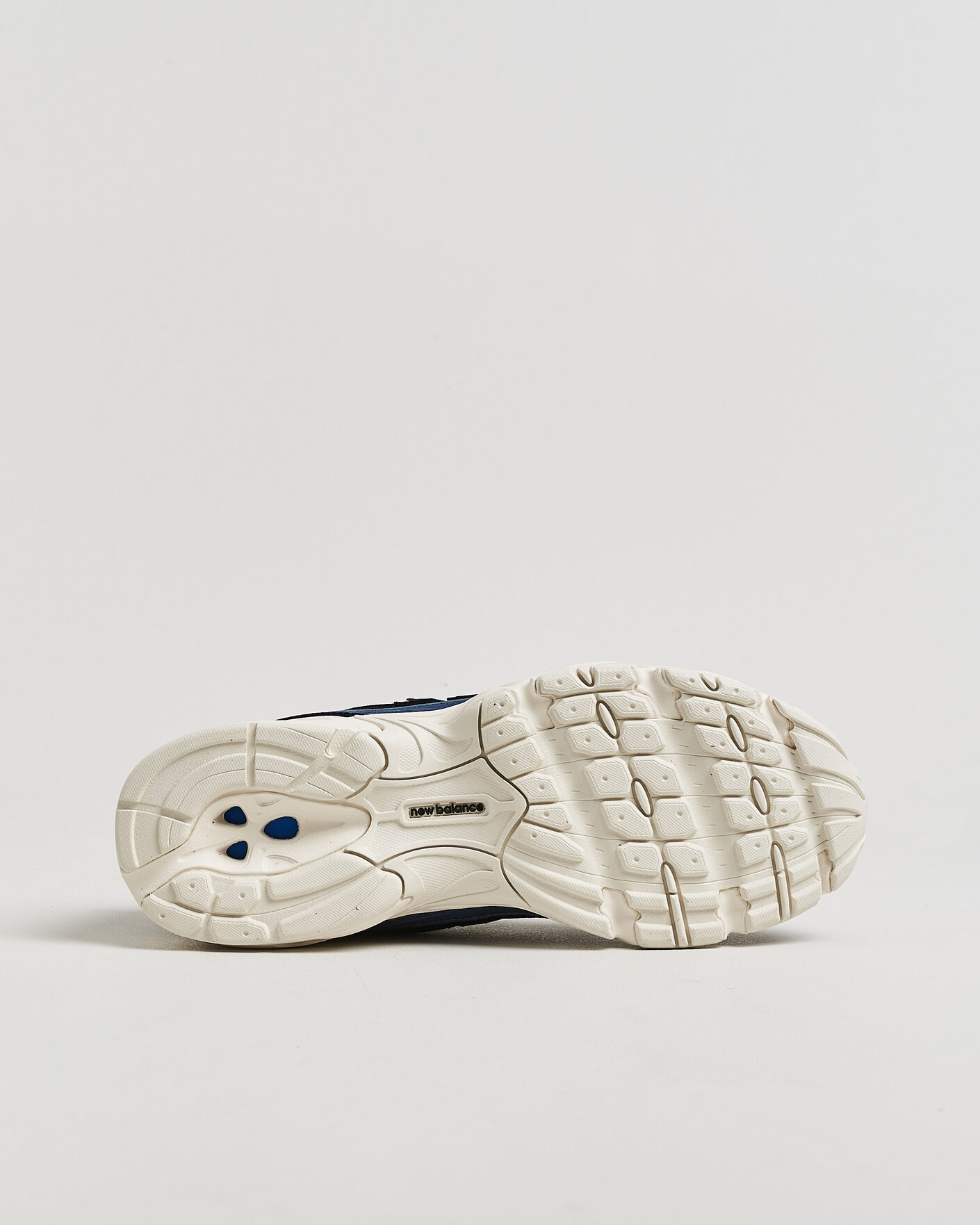 Hombres | Zapatillas | New Balance | 740 Sneakers Dark Night