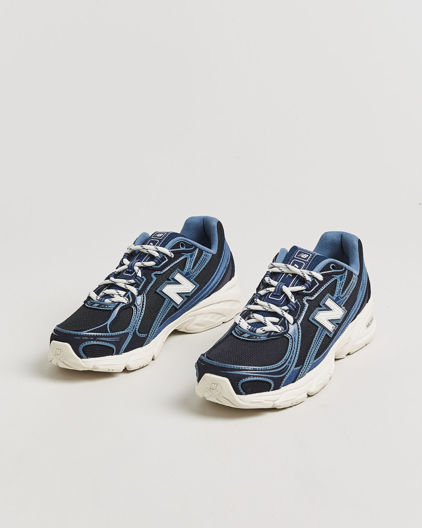 Hombres | Zapatillas | New Balance | 740 Sneakers Dark Night