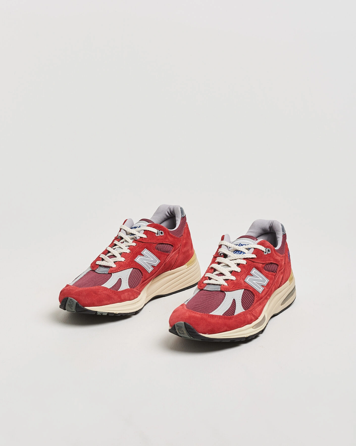 Hombres | Zapatillas | New Balance Made In US & UK | New Balance Made in Made in UK 991v2 Vintage Sports Karanda Red
