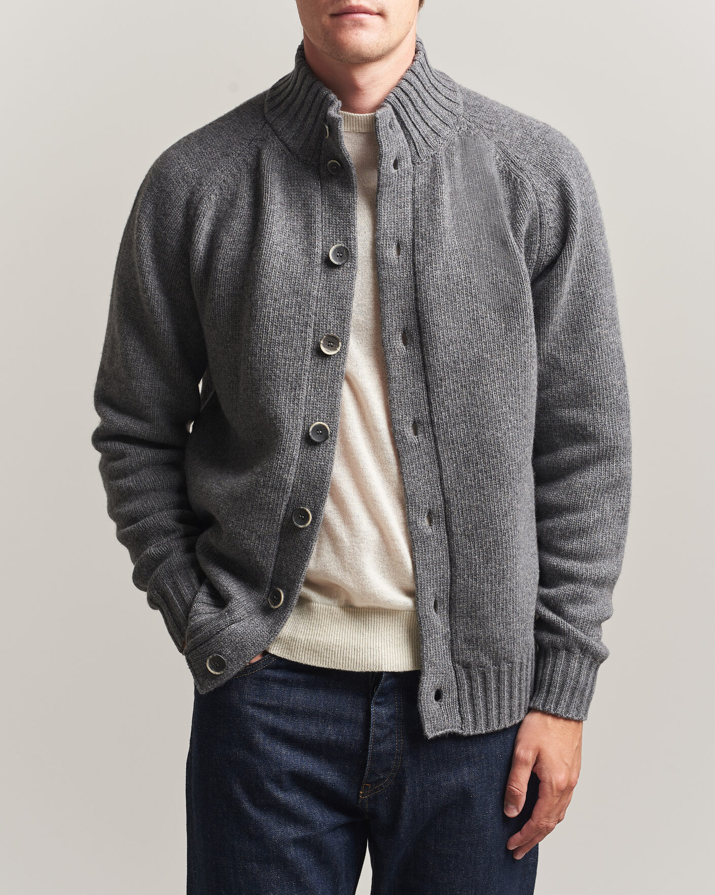 Hombres | Jerséis y prendas de punto | Altea | Raglan Sleeve Buttoned Cardigan Grey Melange