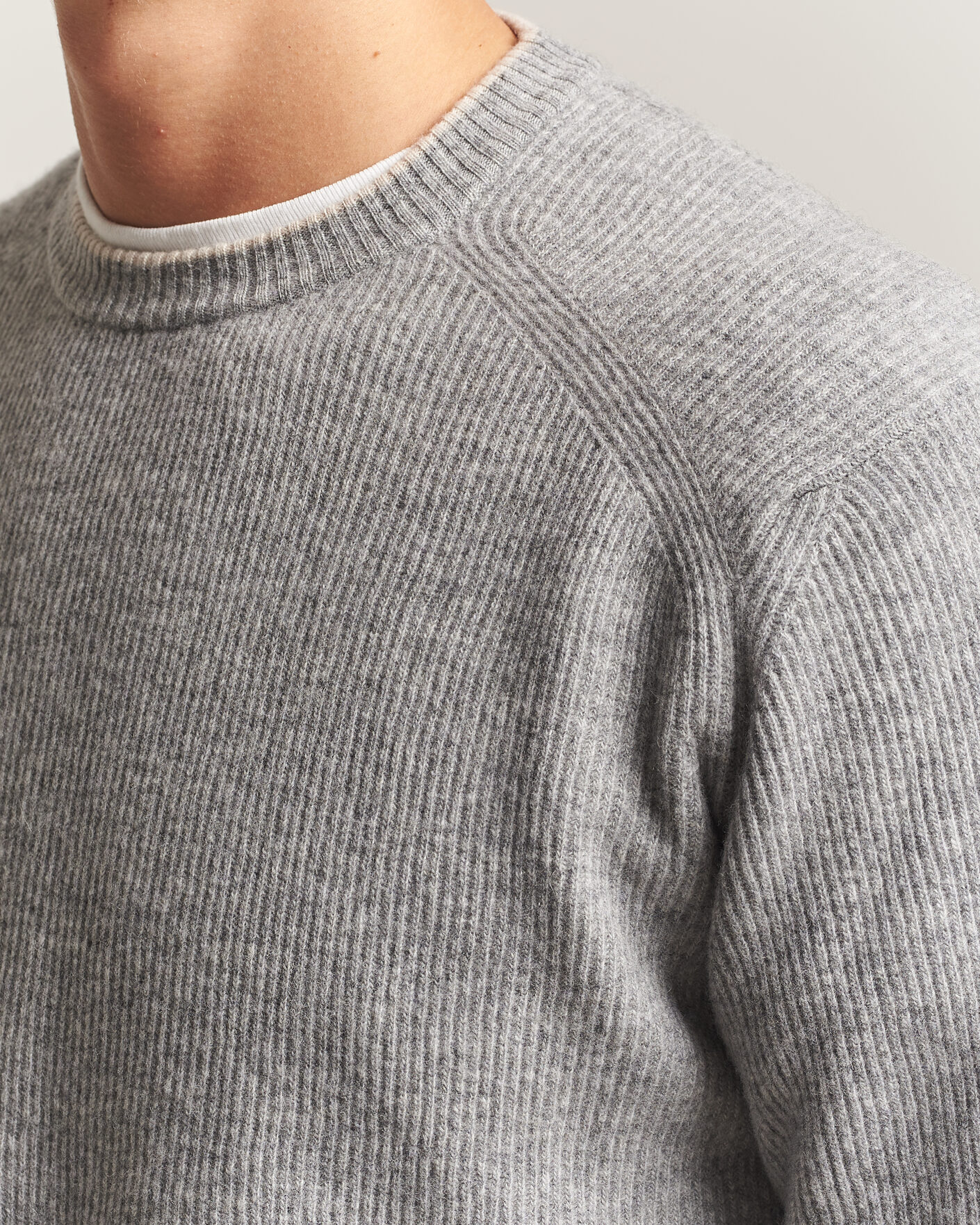Hombres | Jerséis y prendas de punto | Altea | Rib Wool Raglan Sweater Light Grey