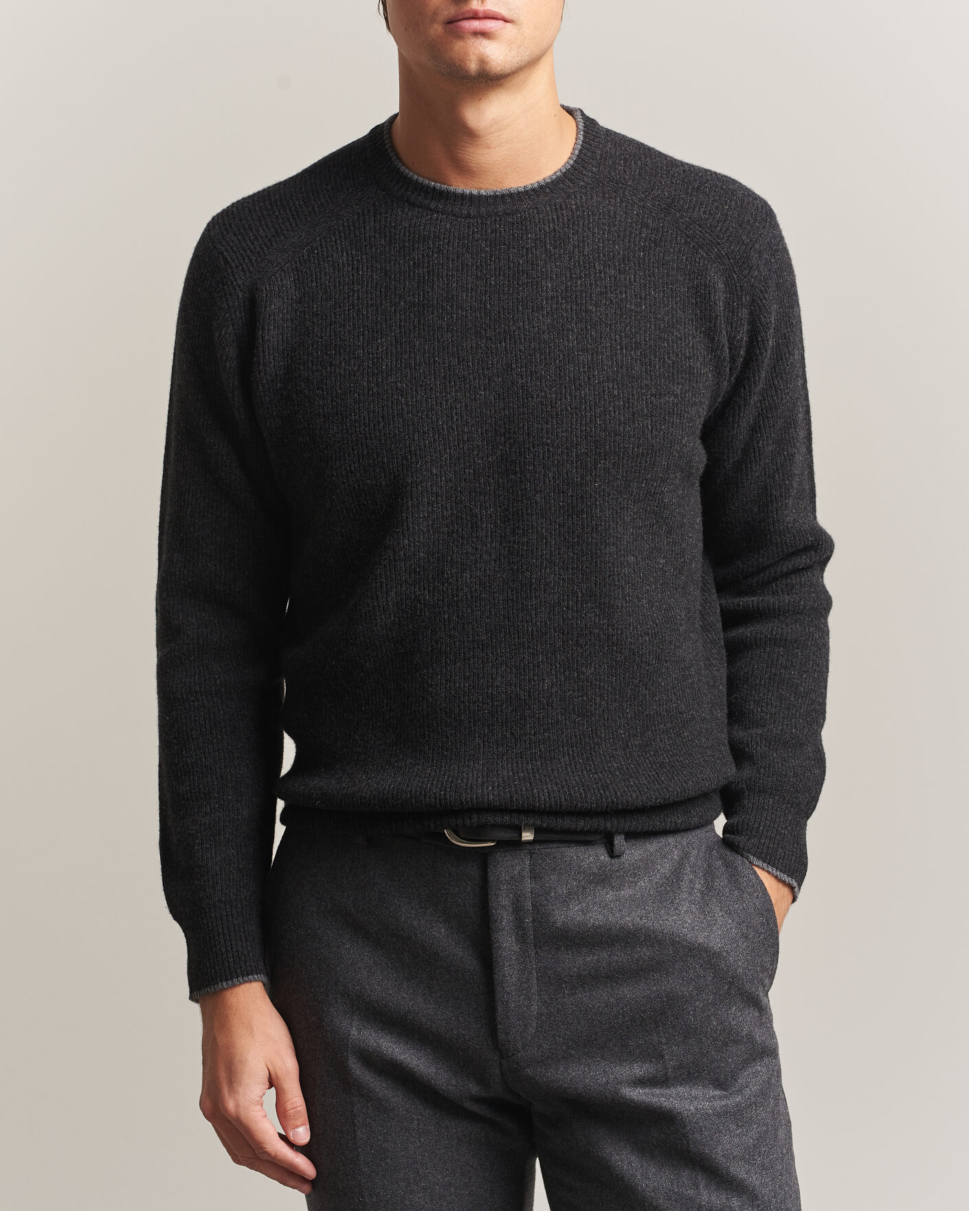 Hombres | Jerséis y prendas de punto | Altea | Rib Wool Raglan Sweater Charcoal