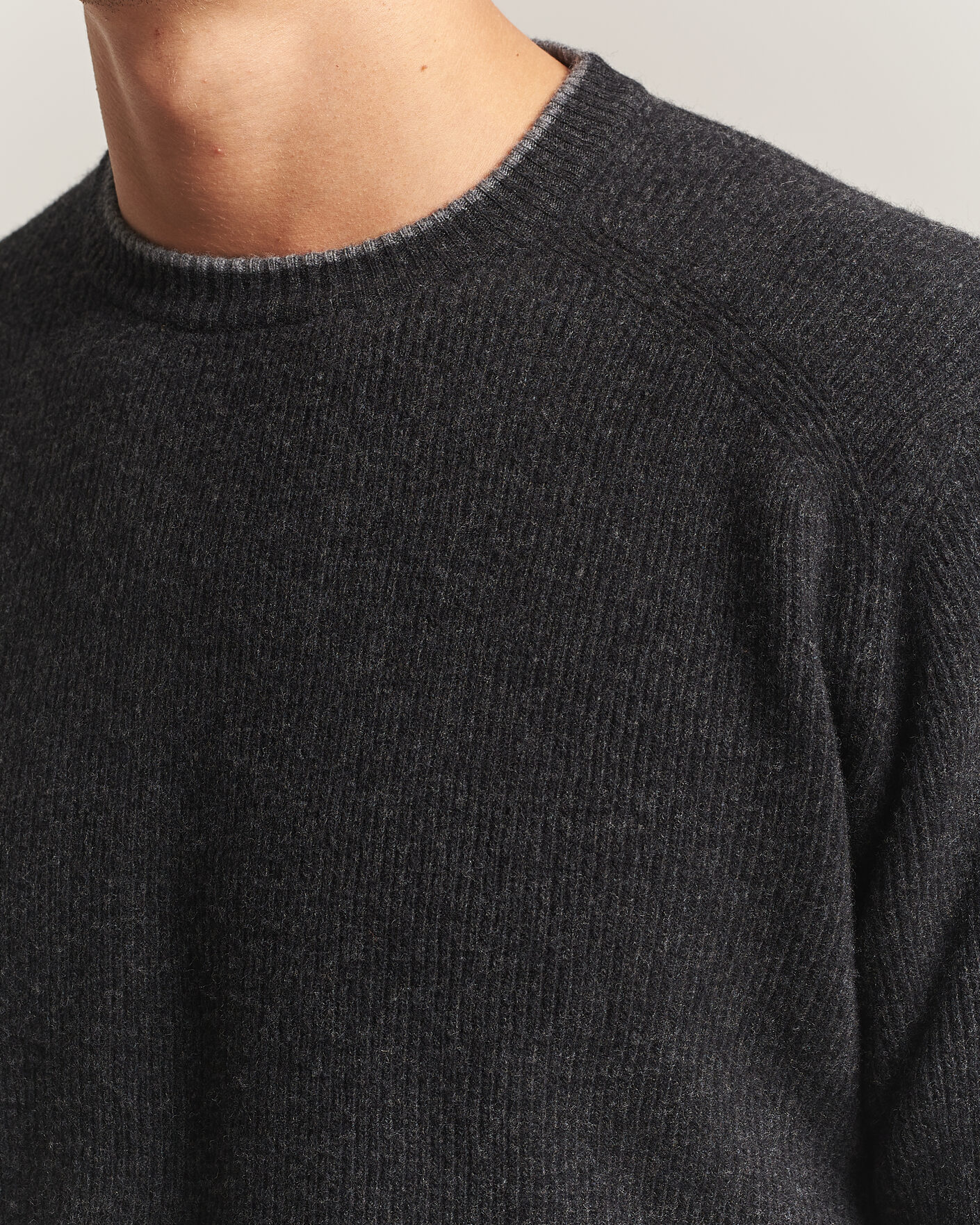 Hombres | Jerséis y prendas de punto | Altea | Rib Wool Raglan Sweater Charcoal