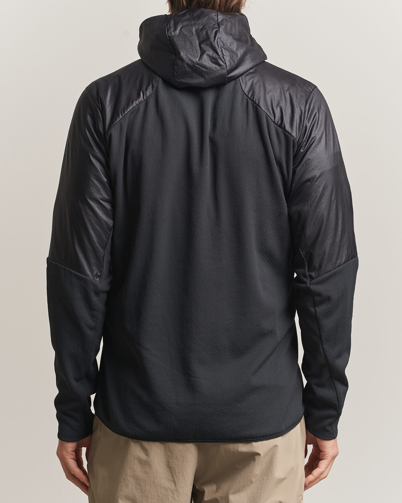 Hombres | Abrigos y chaquetas | Haglöfs | Nallo Touring Hybrid Mid Layer Jacket True Black