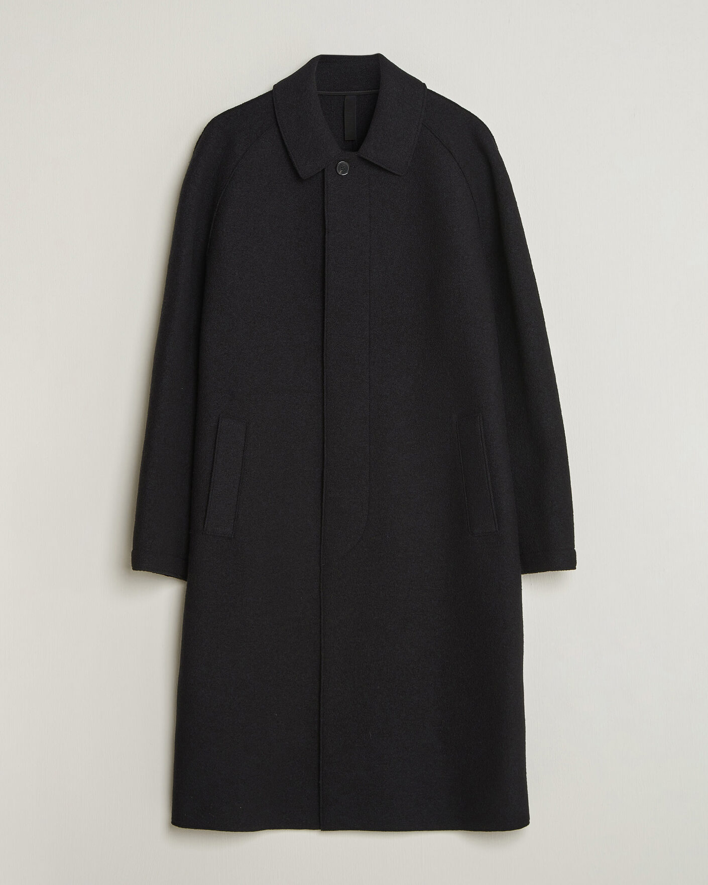 Hombres | Abrigos y chaquetas | Harris Wharf London | Boiled Wool Fly Front Balmacan Coat Black