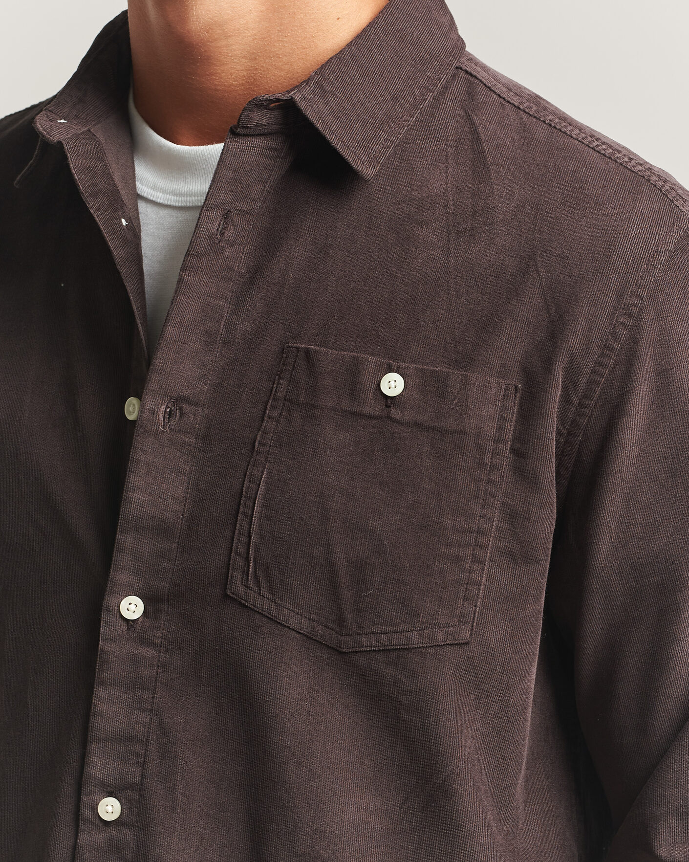 Hombres | Camisas | KnowledgeCotton Apparel | Regular Fit Cord Shirt Chocolate