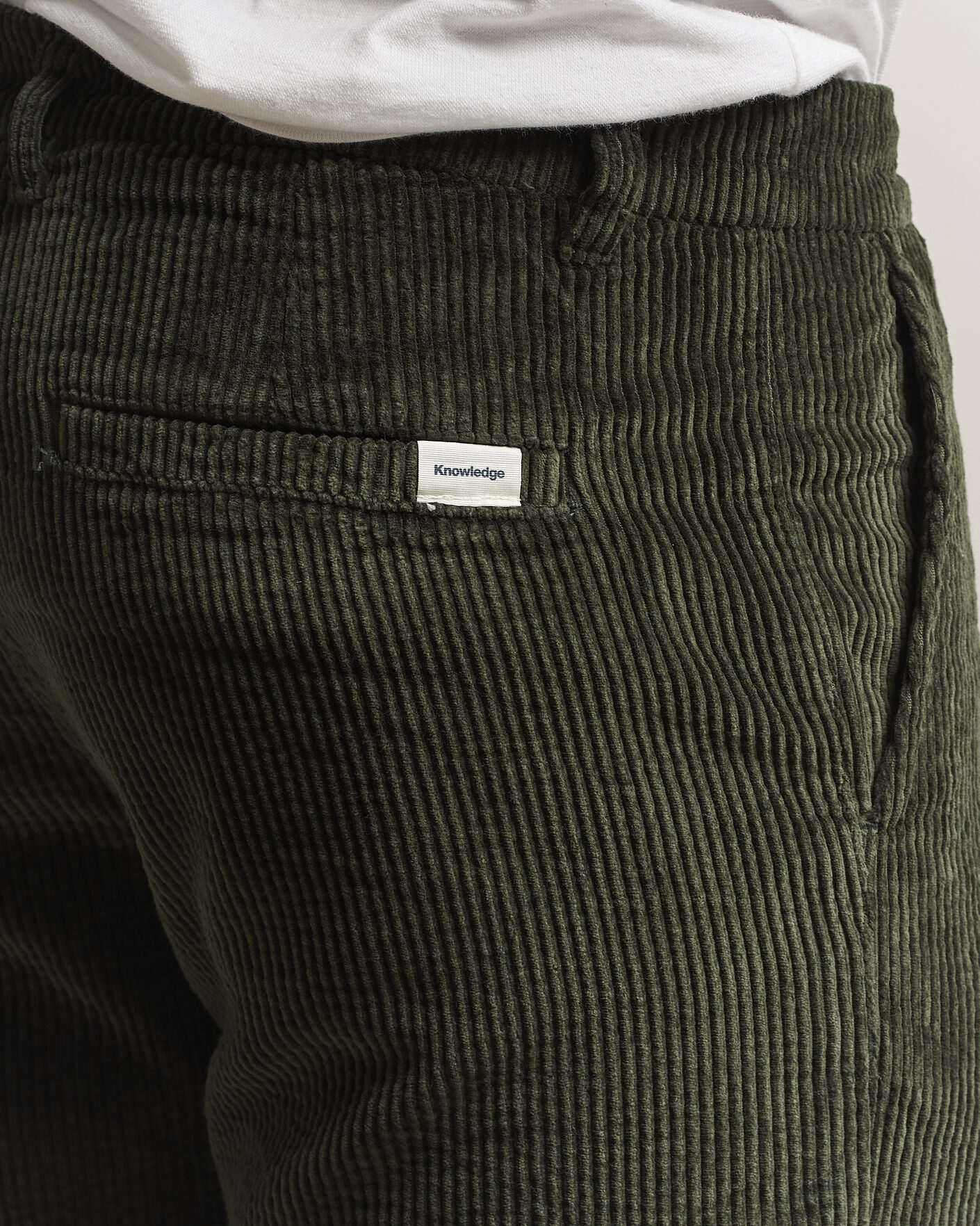 Hombres | Pantalones | KnowledgeCotton Apparel | Chuck Regular Cord Trousers Forest Night