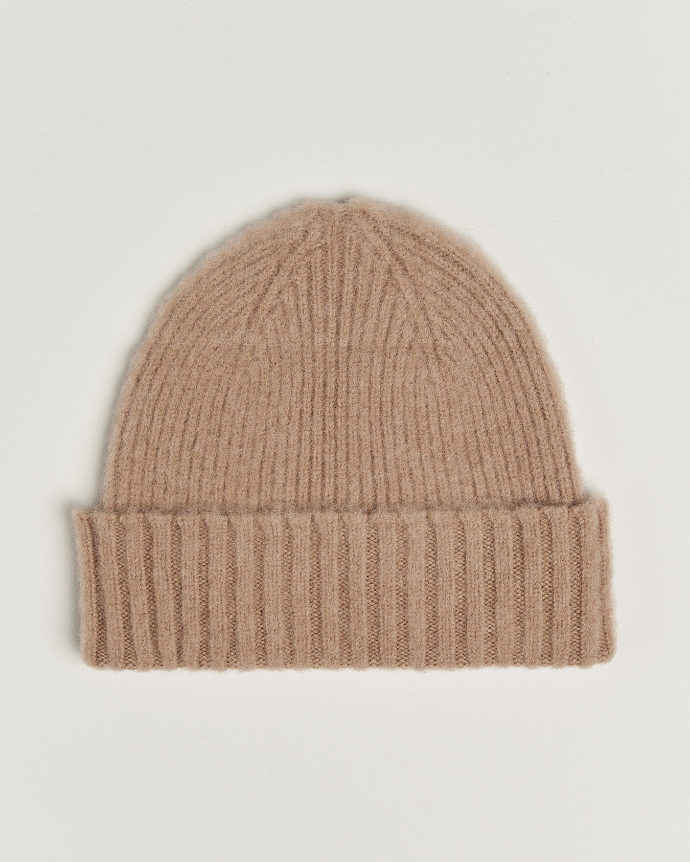 Hombres | Gorros | Robert Mackie | Rona Ribbed Shaggy Lambswool Beanie Camel