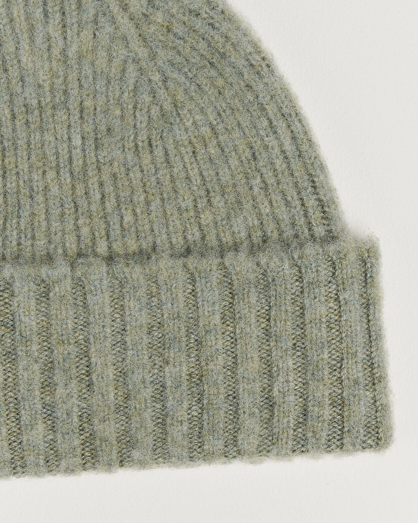 Hombres | Gorros | Robert Mackie | Rona Ribbed Shaggy Lambswool Beanie Light Green