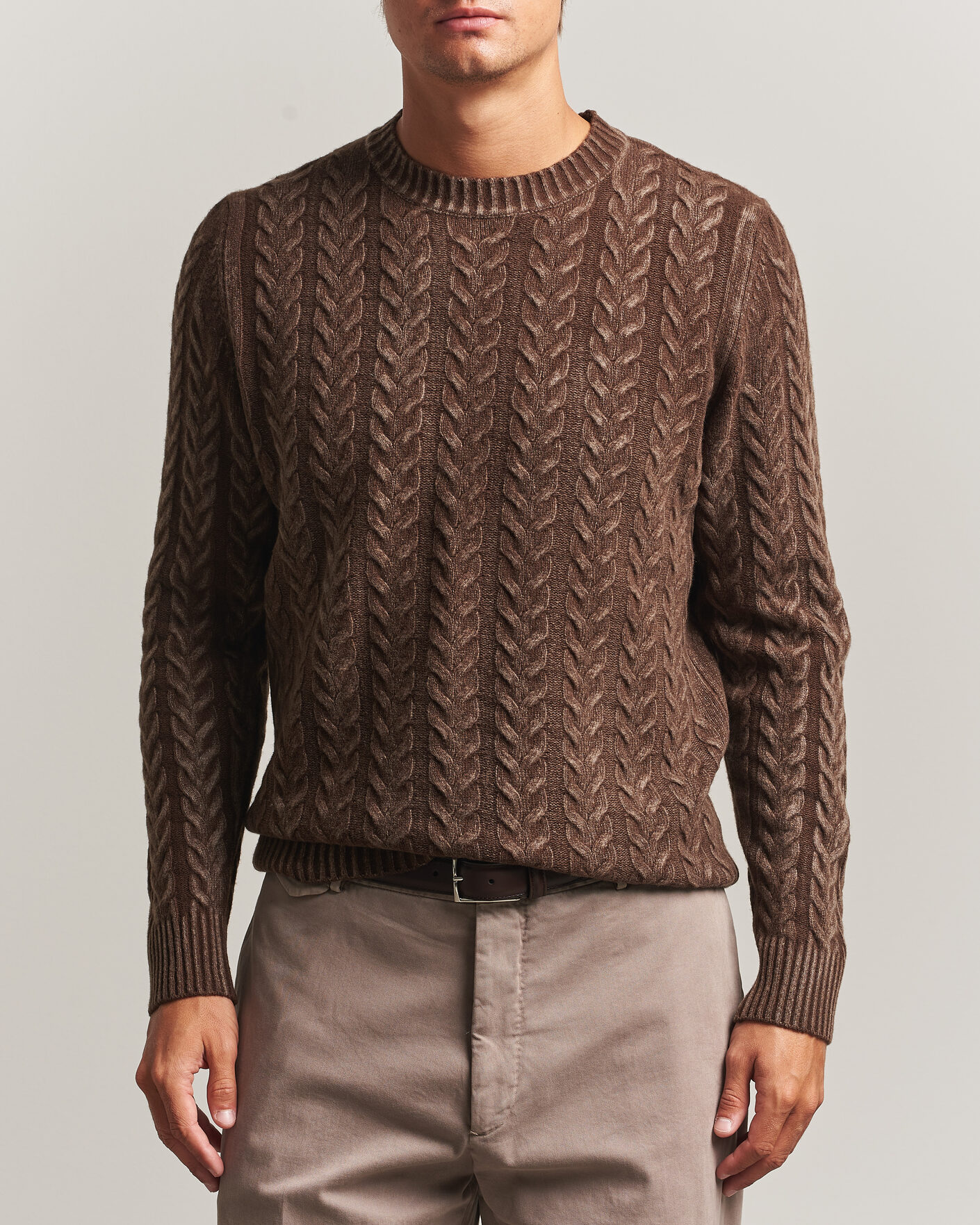 Hombres | Jerséis y prendas de punto | Morgano | Cable Knitted Brushed Dyed Wool Crew Brown