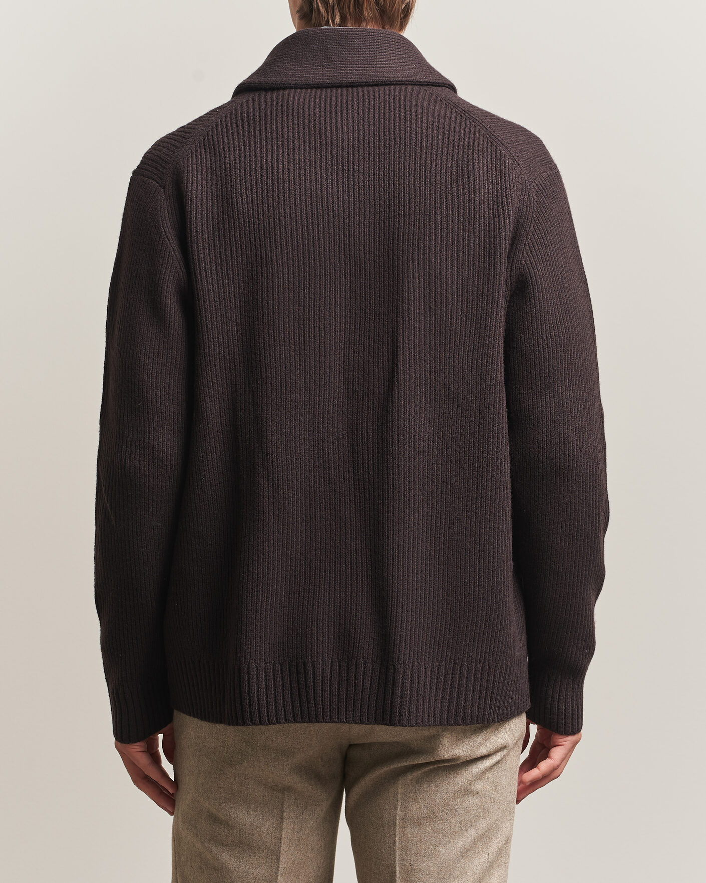 Hombres | Jerséis y prendas de punto | Charles Tyrwhitt | Chunky Merino Shawl Neck Cardigan Chocolate