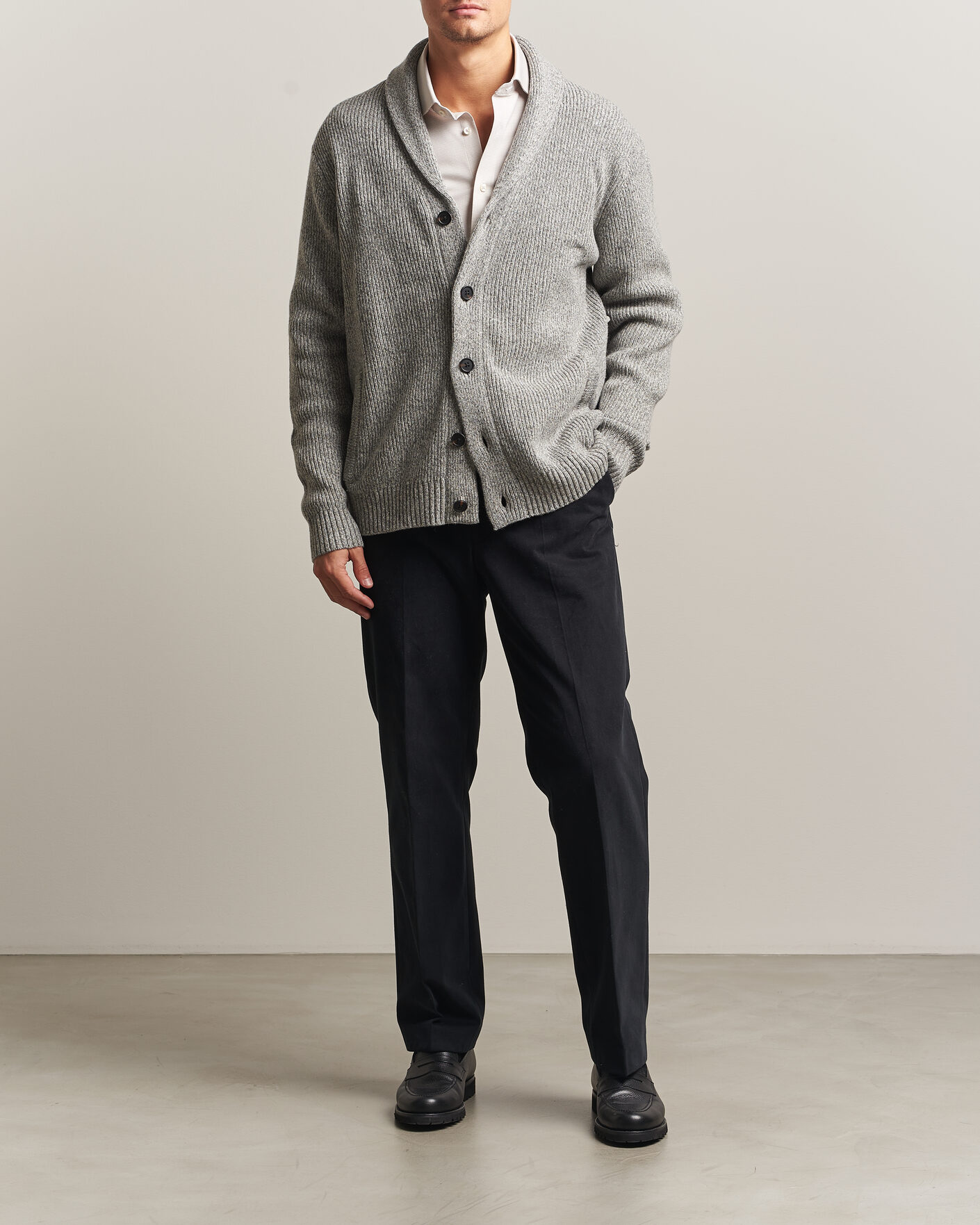 Hombres | Jerséis y prendas de punto | Charles Tyrwhitt | Chunky Merino Shawl Neck Cardigan Grey