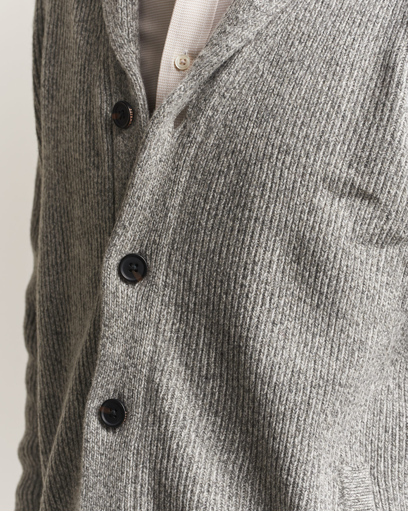 Hombres | Jerséis y prendas de punto | Charles Tyrwhitt | Chunky Merino Shawl Neck Cardigan Grey