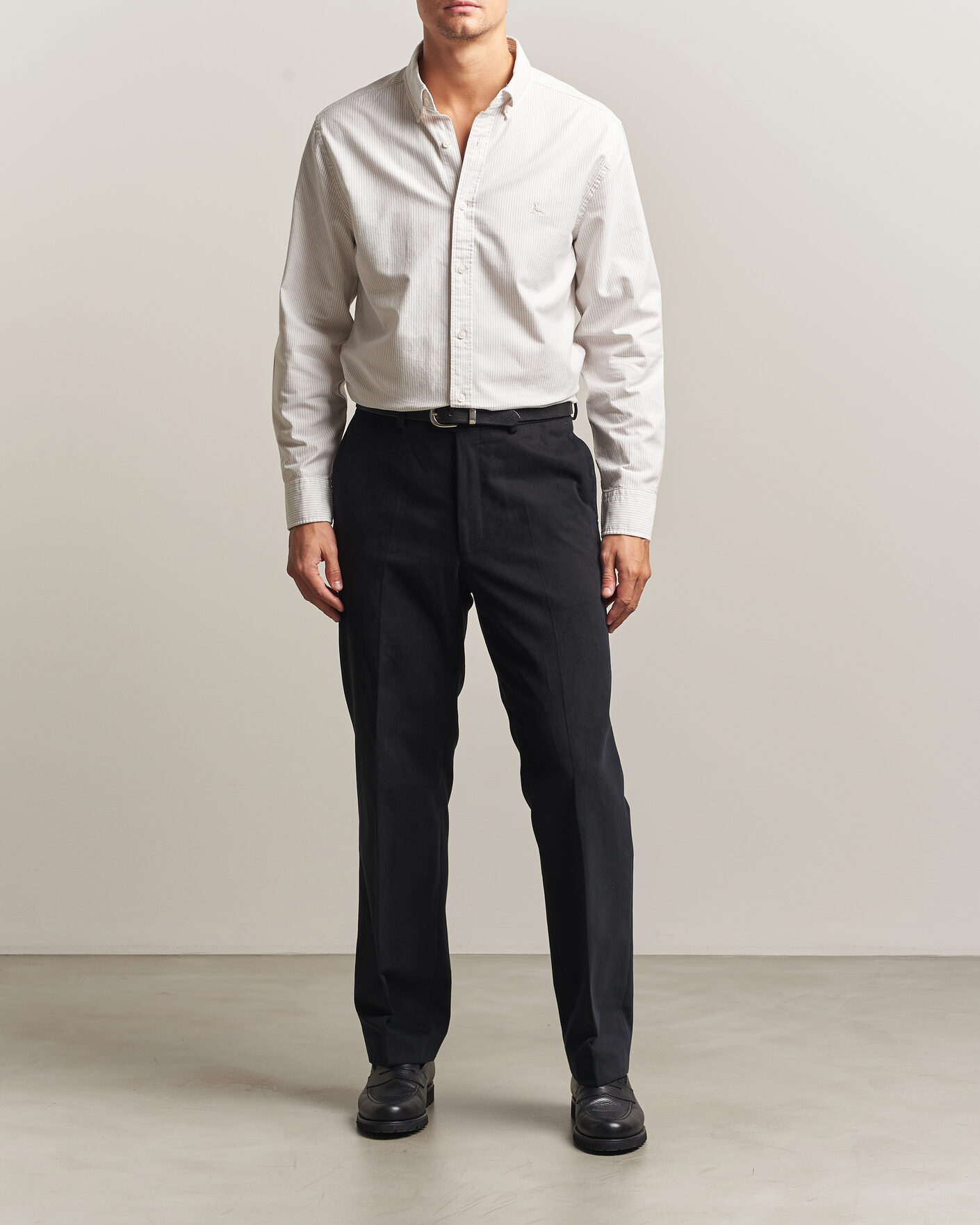 Hombres | Camisas | Charles Tyrwhitt | Button Down Stretch Oxford Shirt Stone