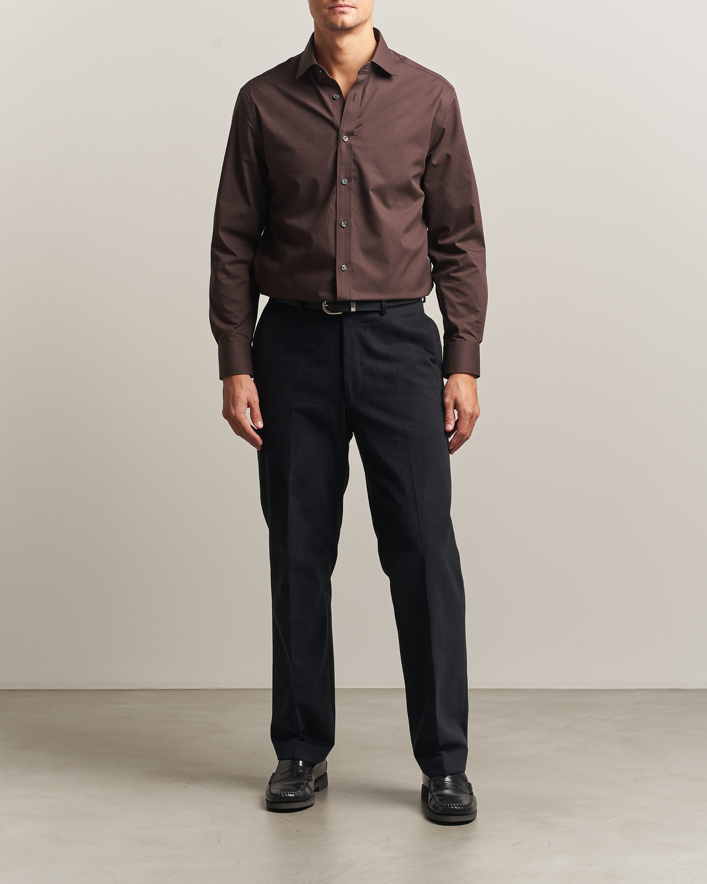 Hombres | Camisas | Charles Tyrwhitt | Slim Fit Non Iron Poplin Cut Away Shirt Chocolate