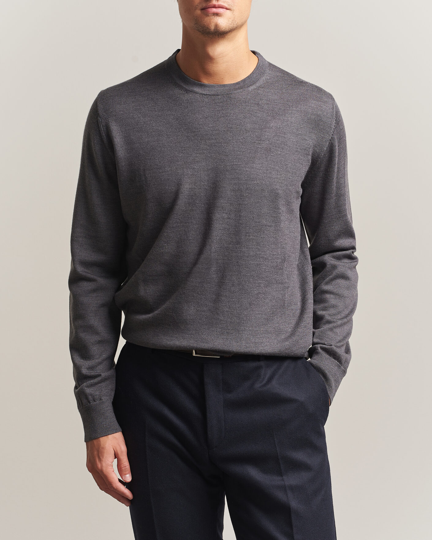 Hombres | Jerséis y prendas de punto | Charles Tyrwhitt | Pure Merino Crew Neck Jumper Grey