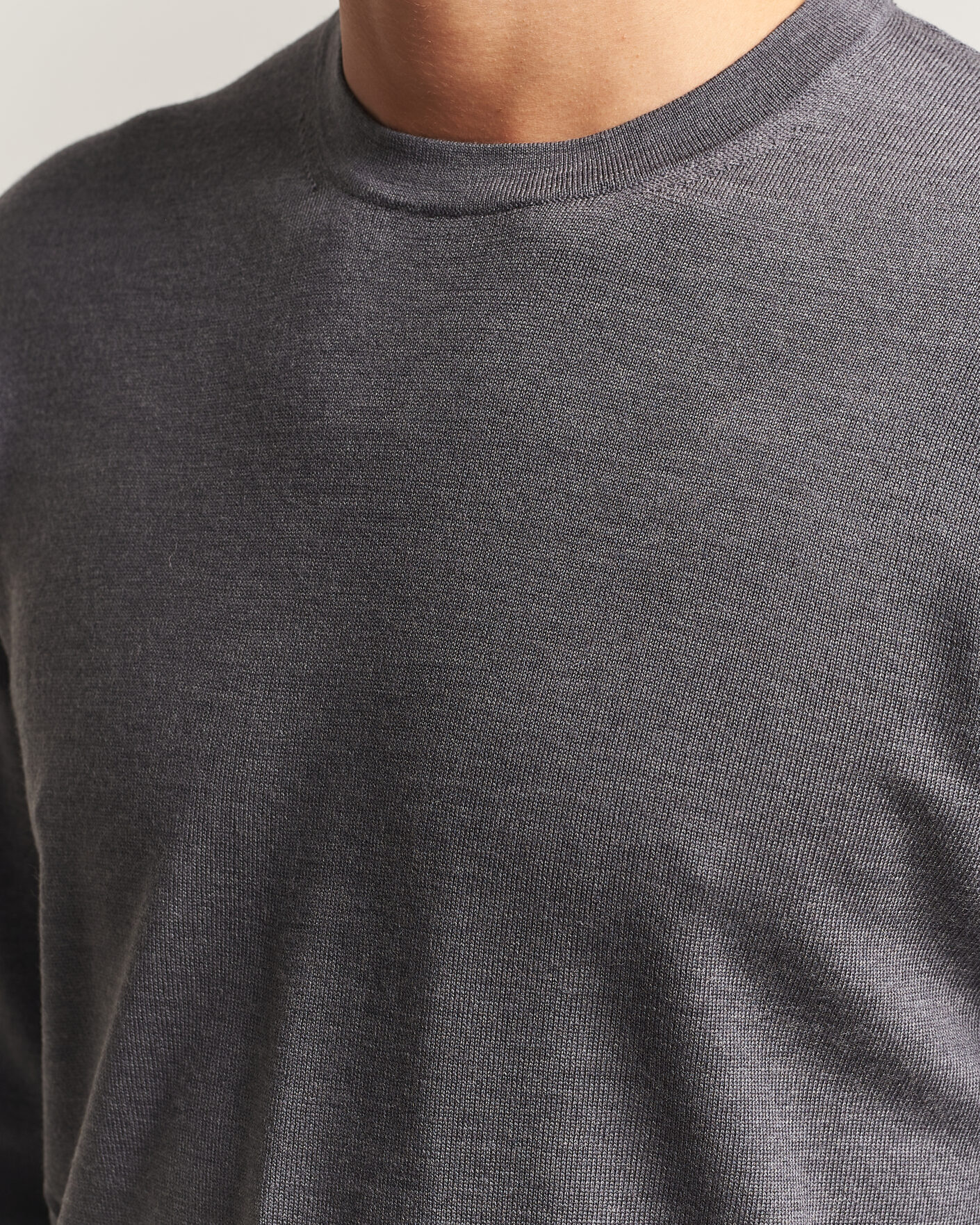Hombres | Jerséis y prendas de punto | Charles Tyrwhitt | Pure Merino Crew Neck Jumper Grey