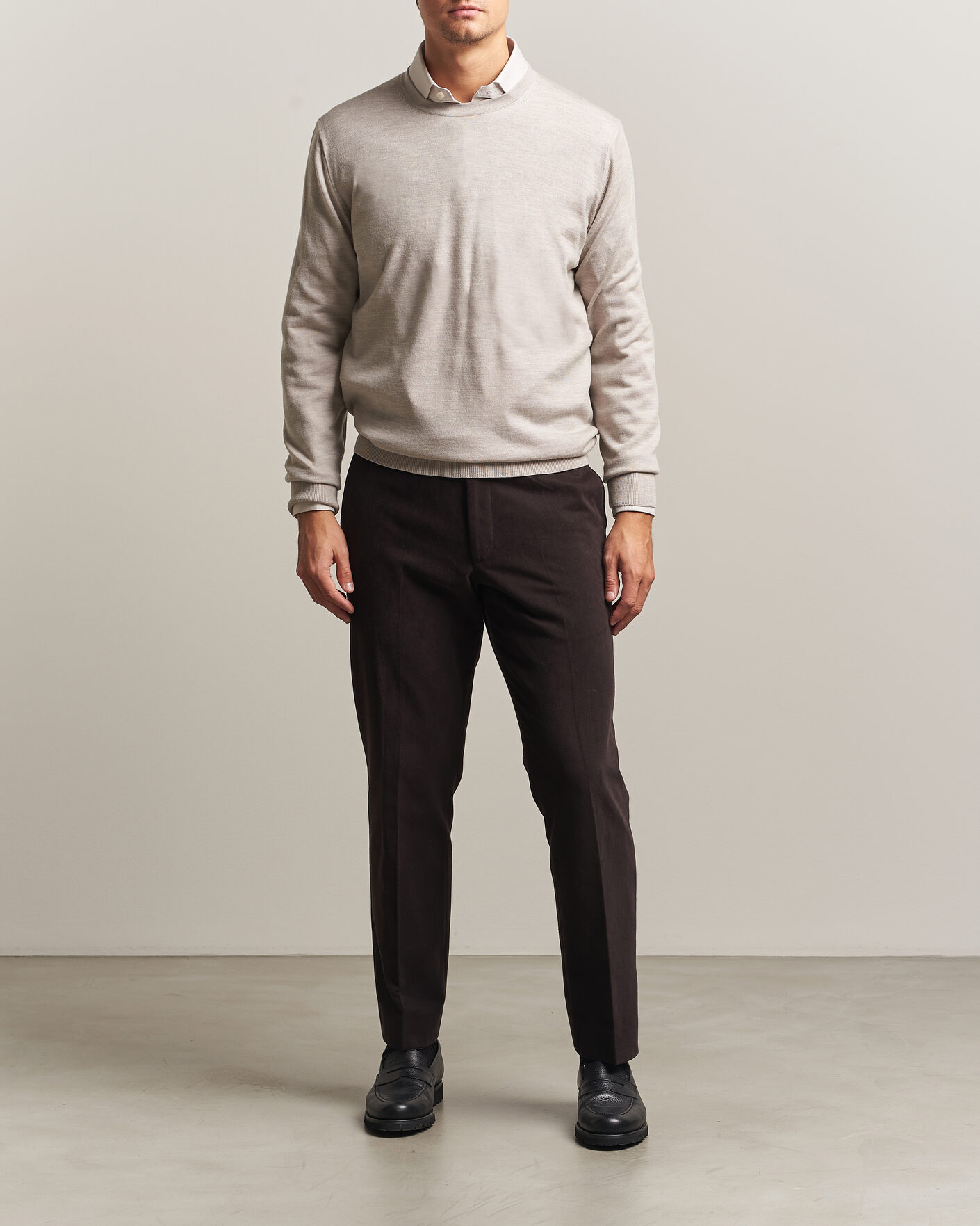 Hombres | Jerséis y prendas de punto | Charles Tyrwhitt | Pure Merino Crew Neck Jumper Limestone
