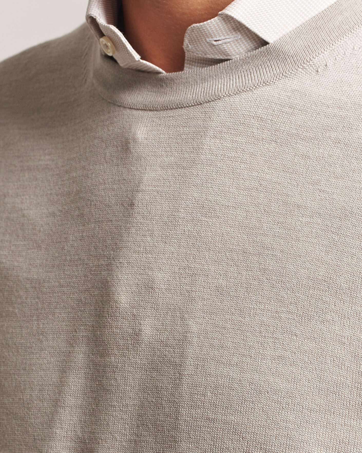 Hombres | Jerséis y prendas de punto | Charles Tyrwhitt | Pure Merino Crew Neck Jumper Limestone