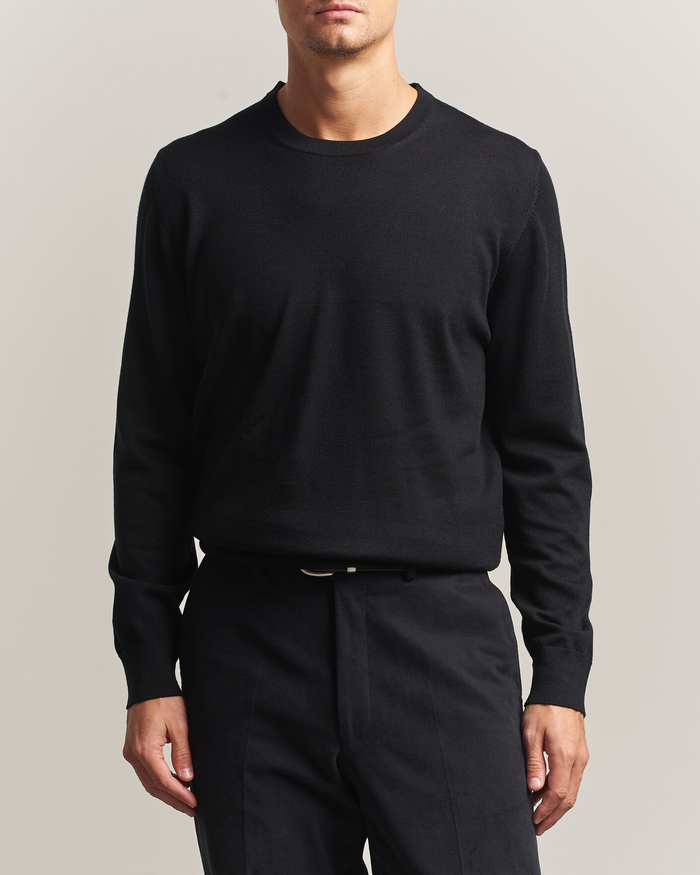 Hombres | Jerséis y prendas de punto | Charles Tyrwhitt | Pure Merino Crew Neck Jumper Black
