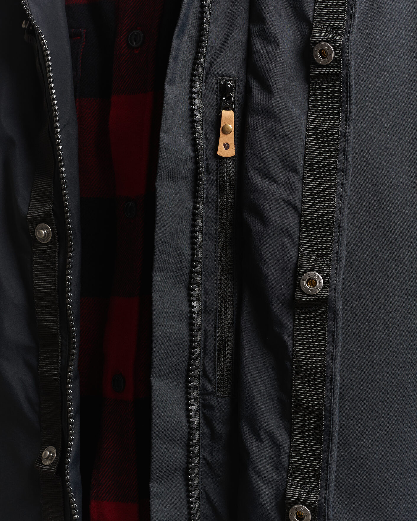 Hombres | Abrigos y chaquetas | Fjällräven | Övik GORE-TEX Padded Parka Black