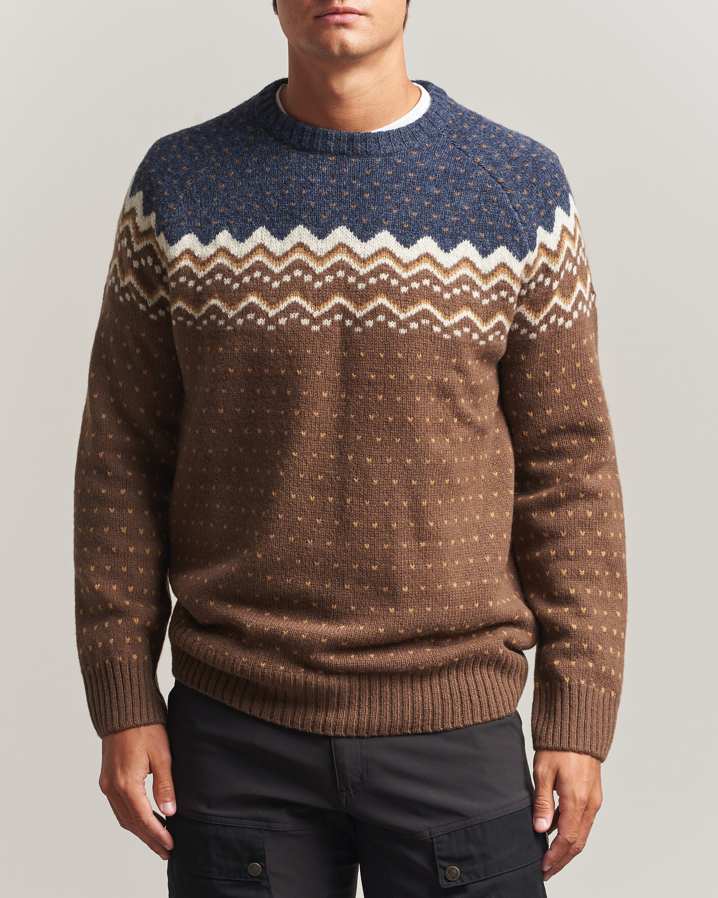 Hombres | Jerséis y prendas de punto | Fjällräven | Övik Knit Wool Sweater Dark Oak