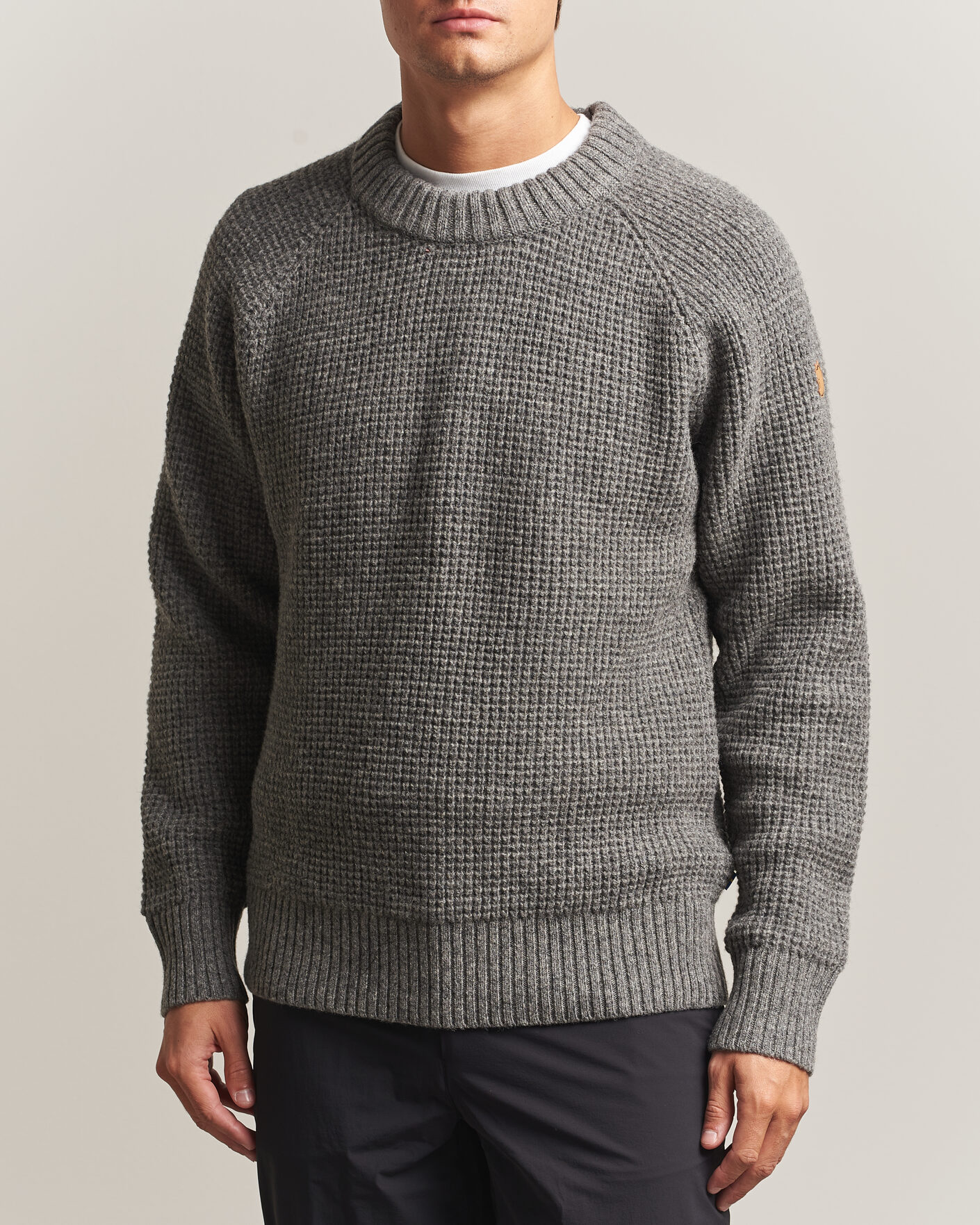 Hombres | Jerséis y prendas de punto | Fjällräven | Övik Wool Waffle Knit Grey Melange