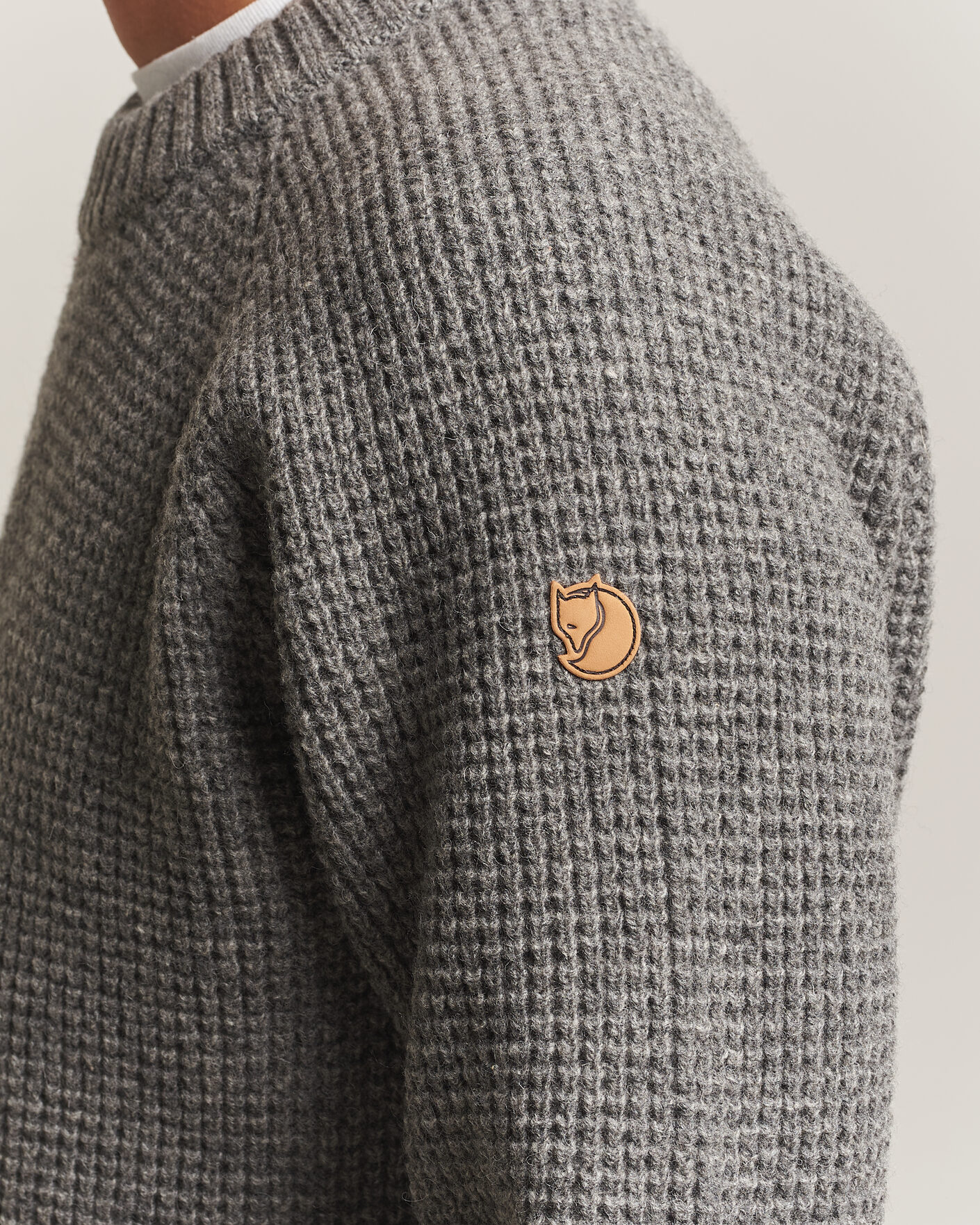 Hombres | Jerséis y prendas de punto | Fjällräven | Övik Wool Waffle Knit Grey Melange