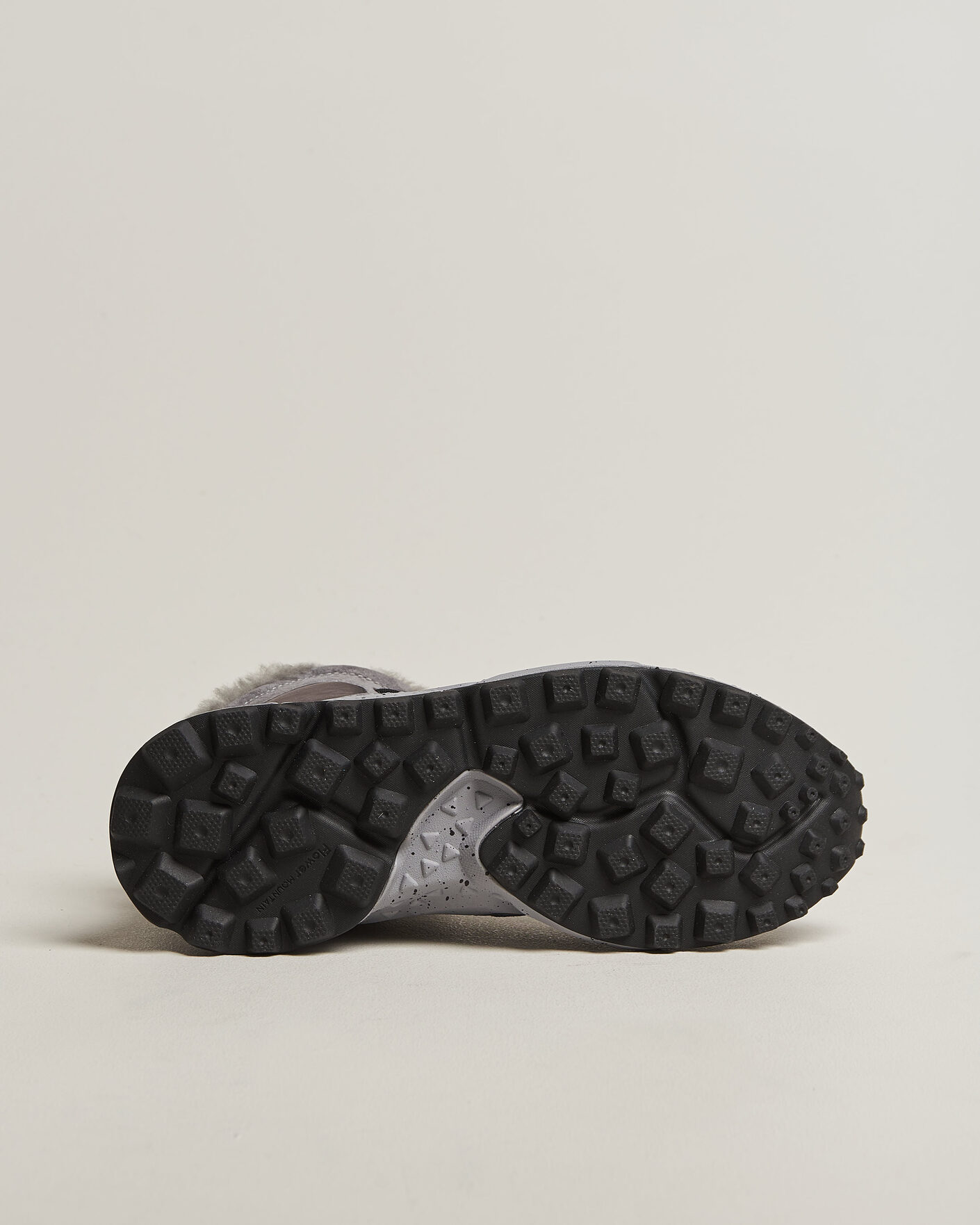 Hombres | Zapatillas | Flower Mountain | Yamano 3 Mid Suede/Sherling Sneaker Grey