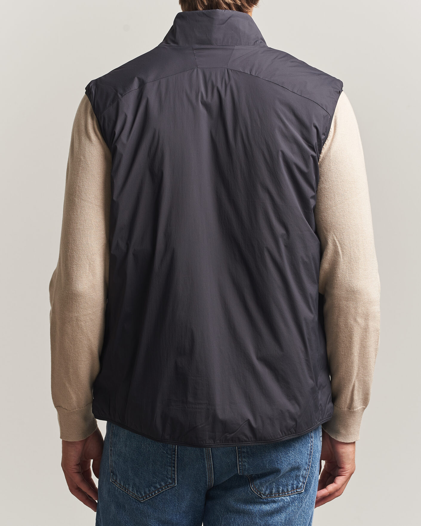 Hombres | Chalecos | J.Lindeberg | Clinton Padded Vest Black